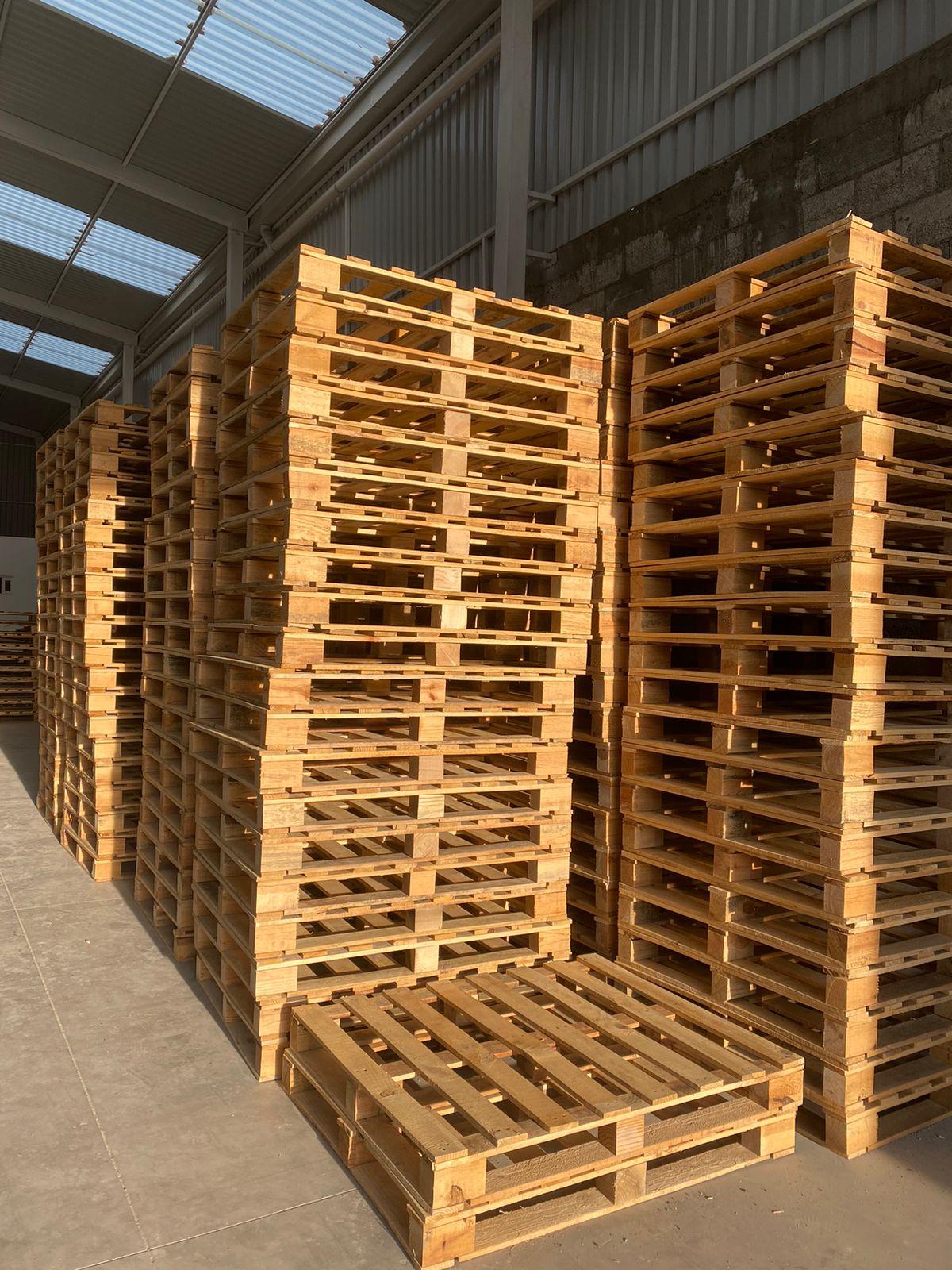 Capacidad de producción de hasta 10,000 pallets mensuales