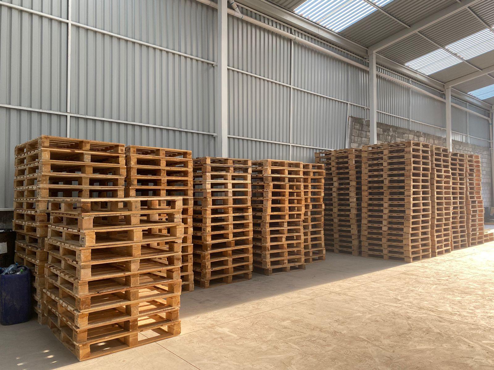 Capacidad de producción de hasta 10,000 pallets mensuales