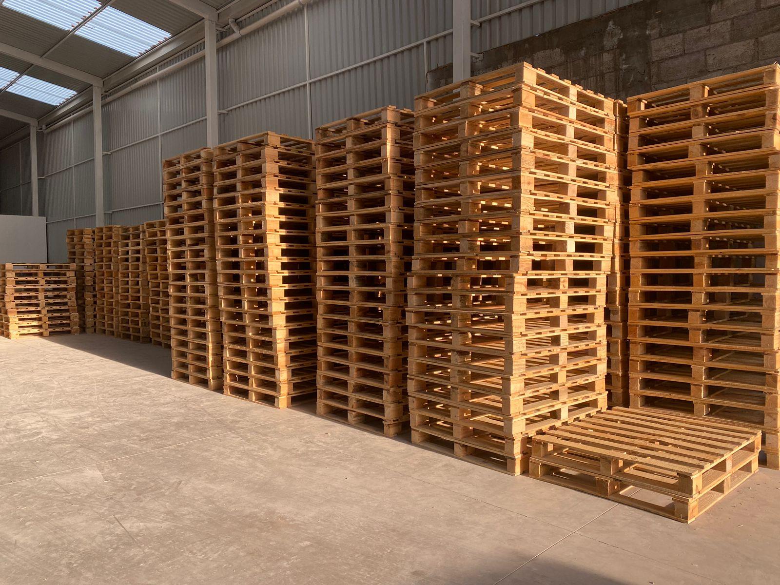 Capacidad de producción de hasta 10,000 pallets mensuales